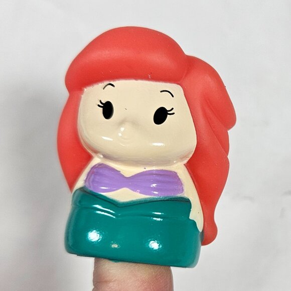 Disney Princess Ariel Bath Time Finger Puppet Figure Little Mermaid - Picture 2 of 6